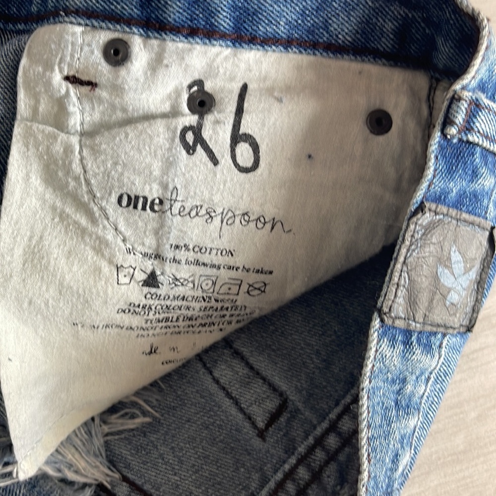 One teaspoon Low rise Denim Shorts 26 - Picture 6 of 6